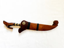 Load image into Gallery viewer, Native Barong · 13¼″ Blade & Medallion Scabbard | 0019