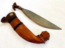 Load image into Gallery viewer, Native Barong · 13¼″ Blade &amp; Medallion Scabbard | 0019
